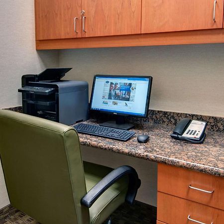 Hampton Inn & Suites Astoria Buitenkant foto