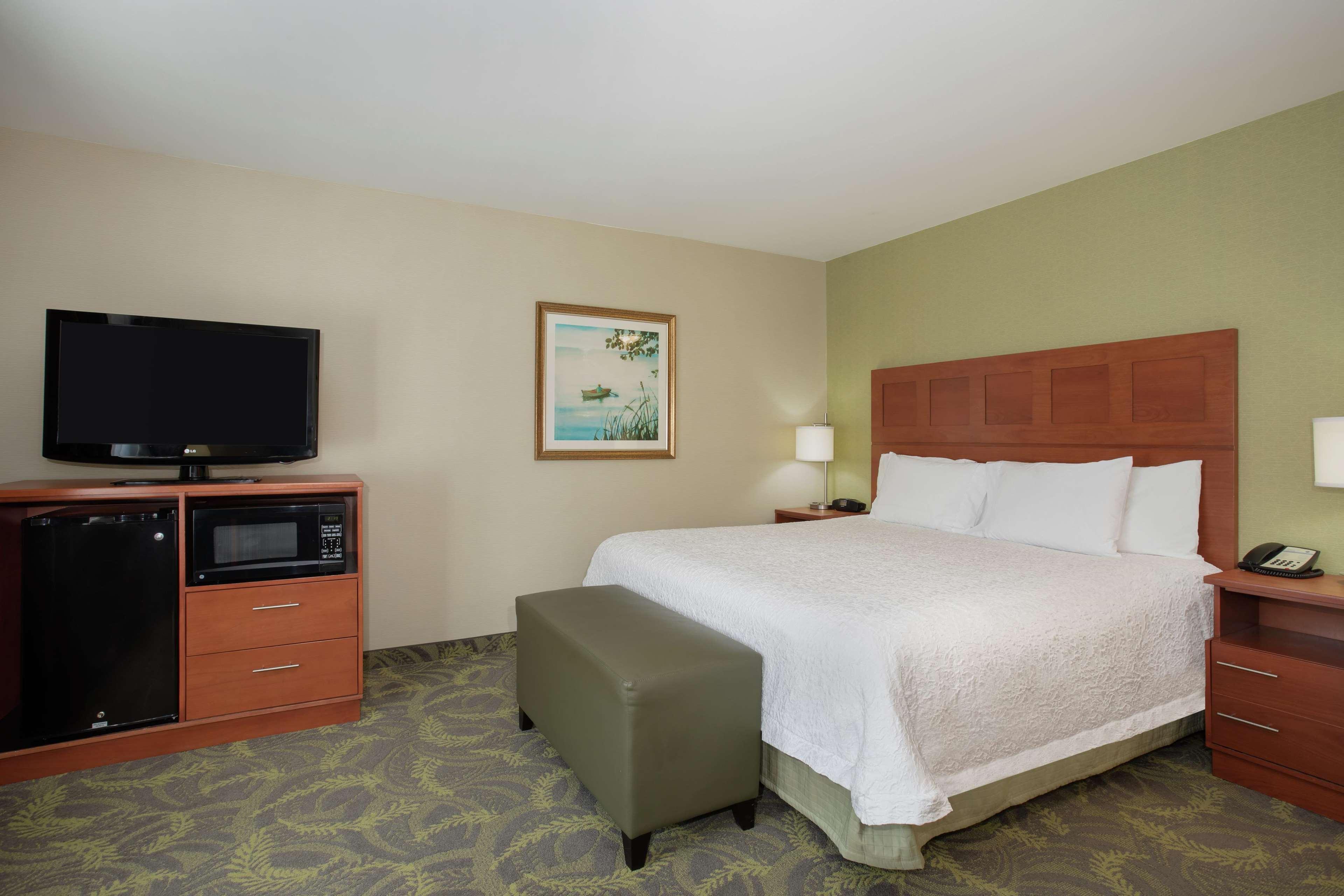 Hampton Inn & Suites Astoria Buitenkant foto