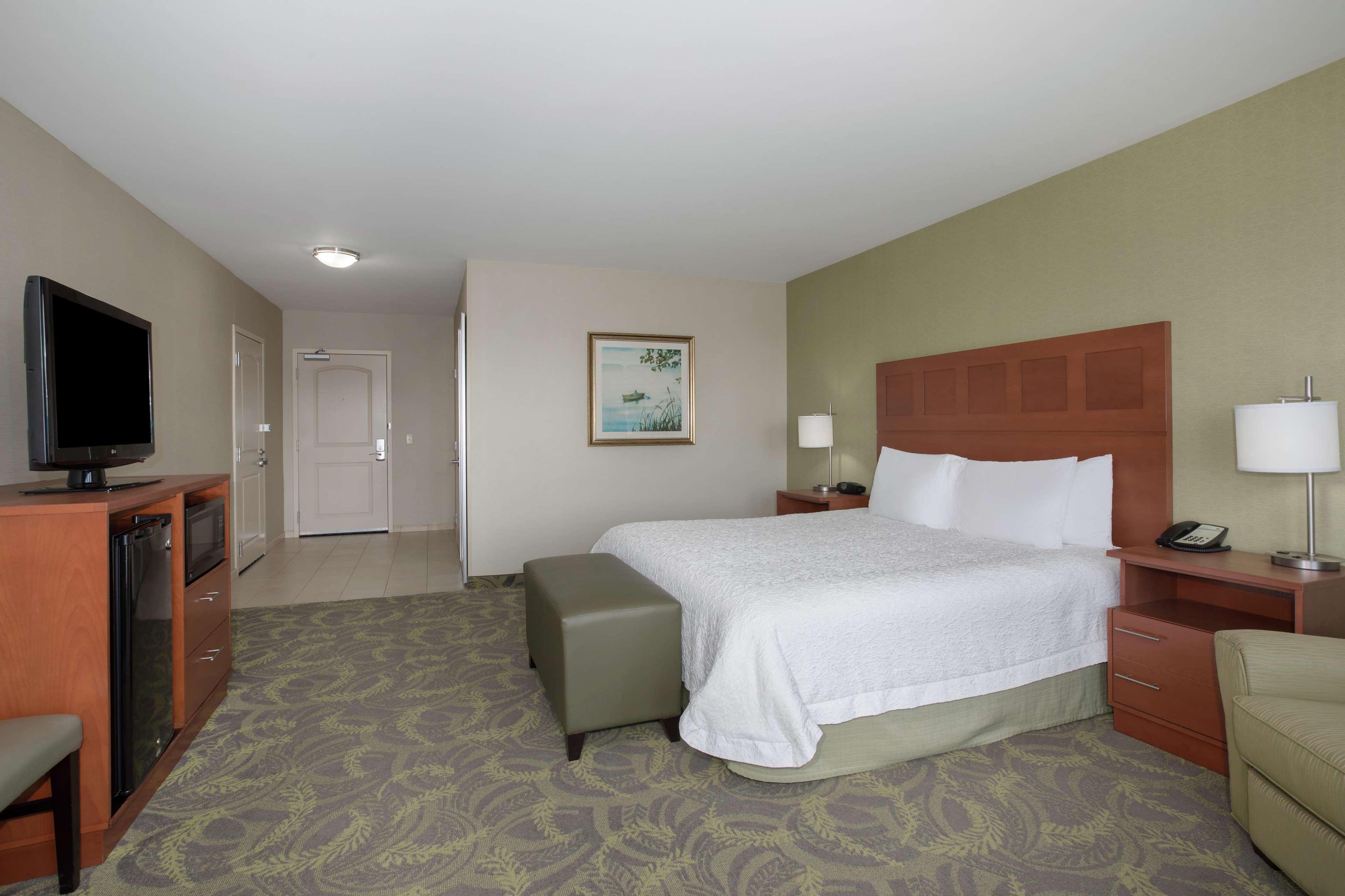 Hampton Inn & Suites Astoria Buitenkant foto