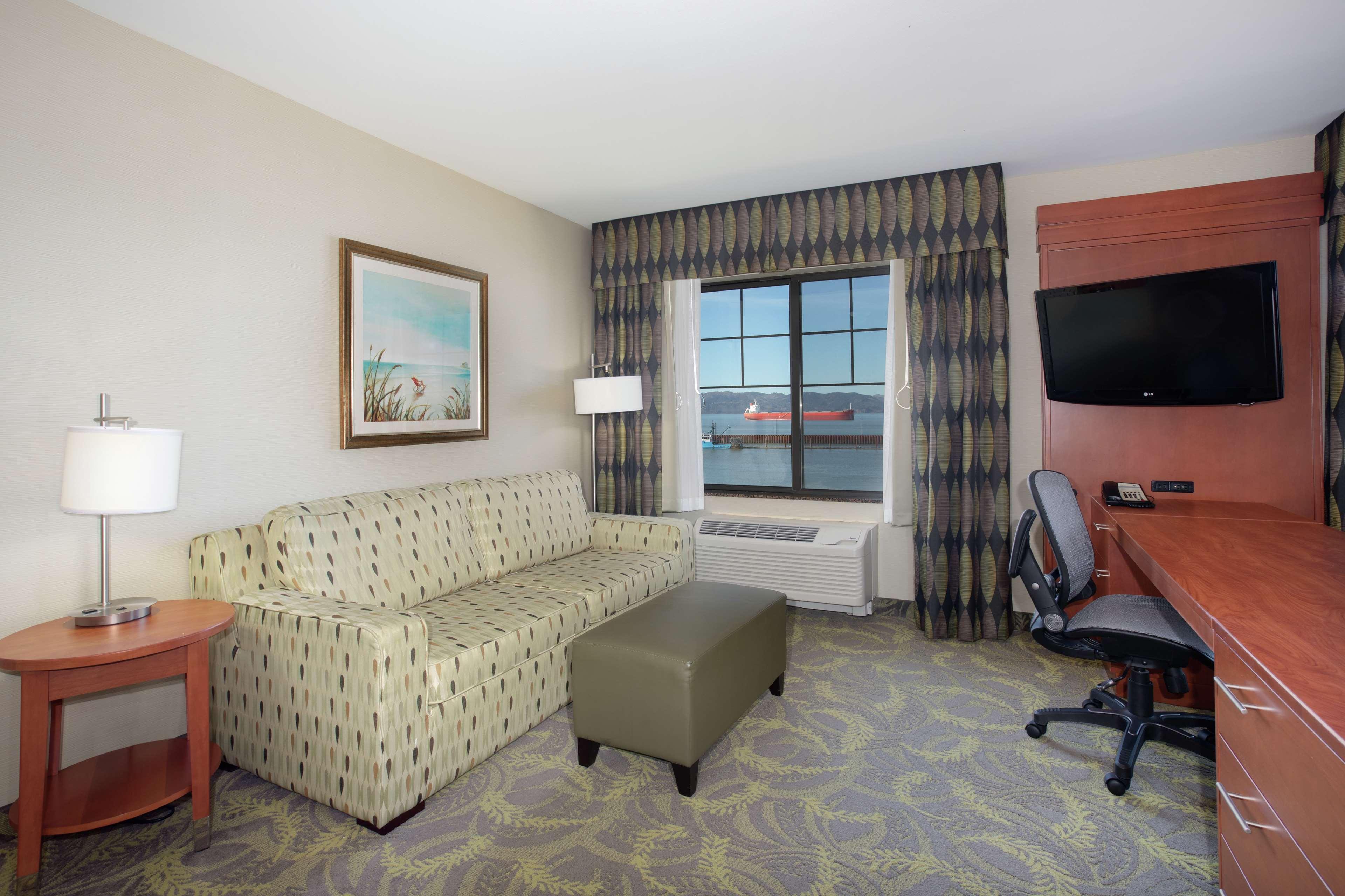 Hampton Inn & Suites Astoria Buitenkant foto