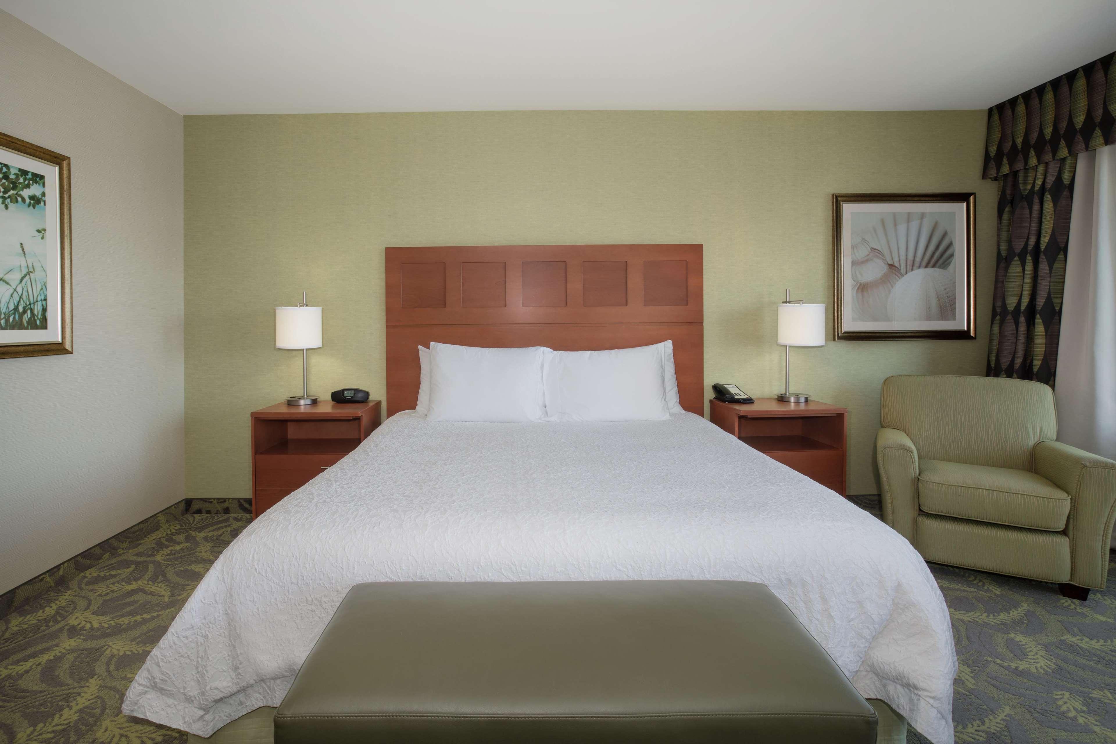Hampton Inn & Suites Astoria Buitenkant foto