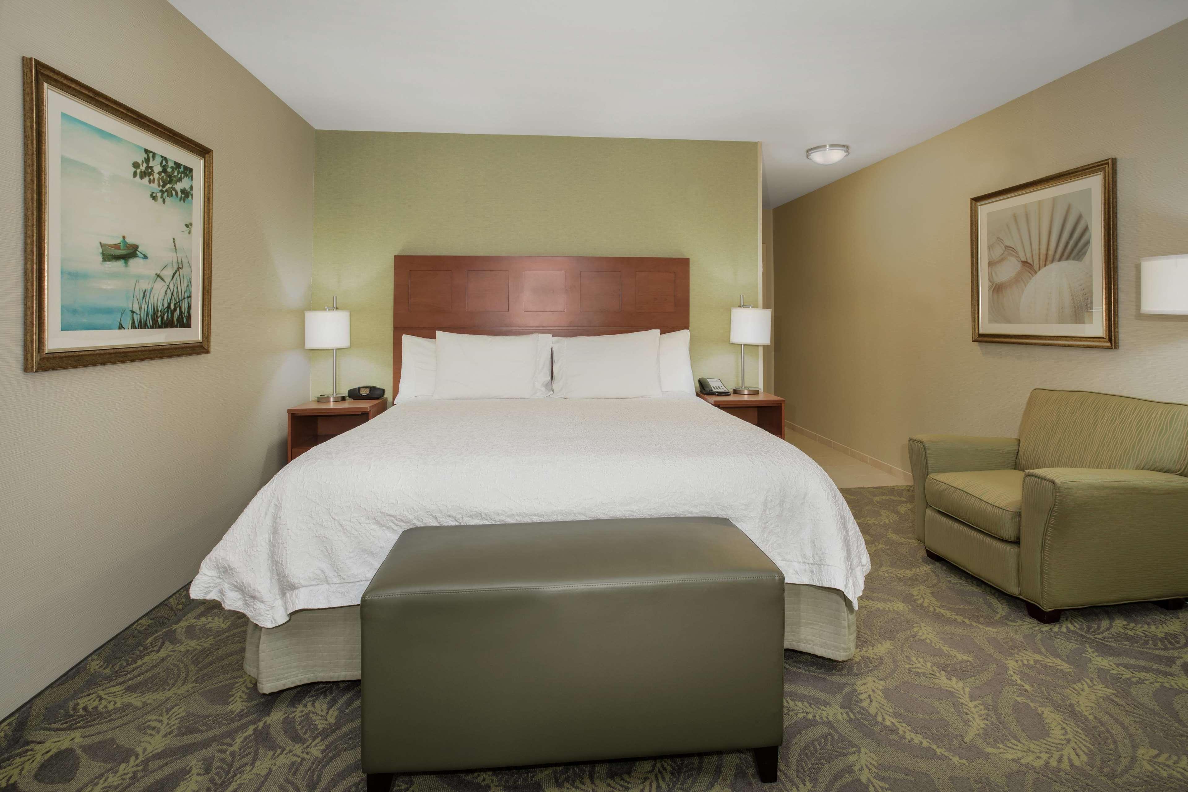 Hampton Inn & Suites Astoria Buitenkant foto