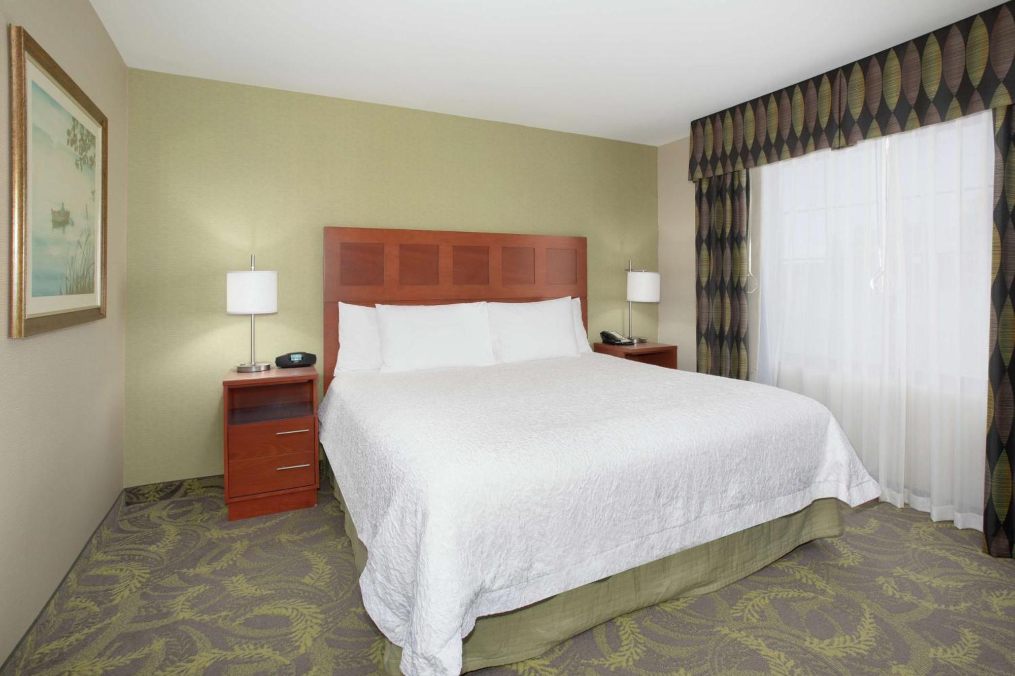 Hampton Inn & Suites Astoria Buitenkant foto