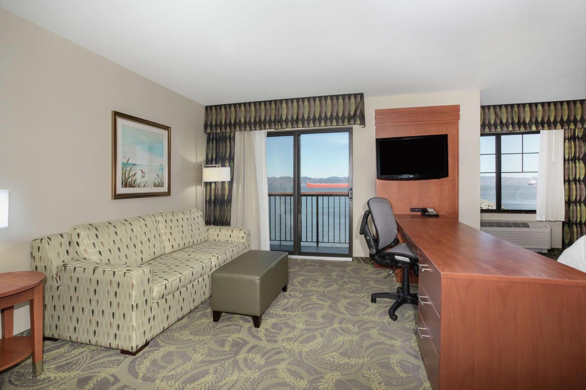 Hampton Inn & Suites Astoria Buitenkant foto